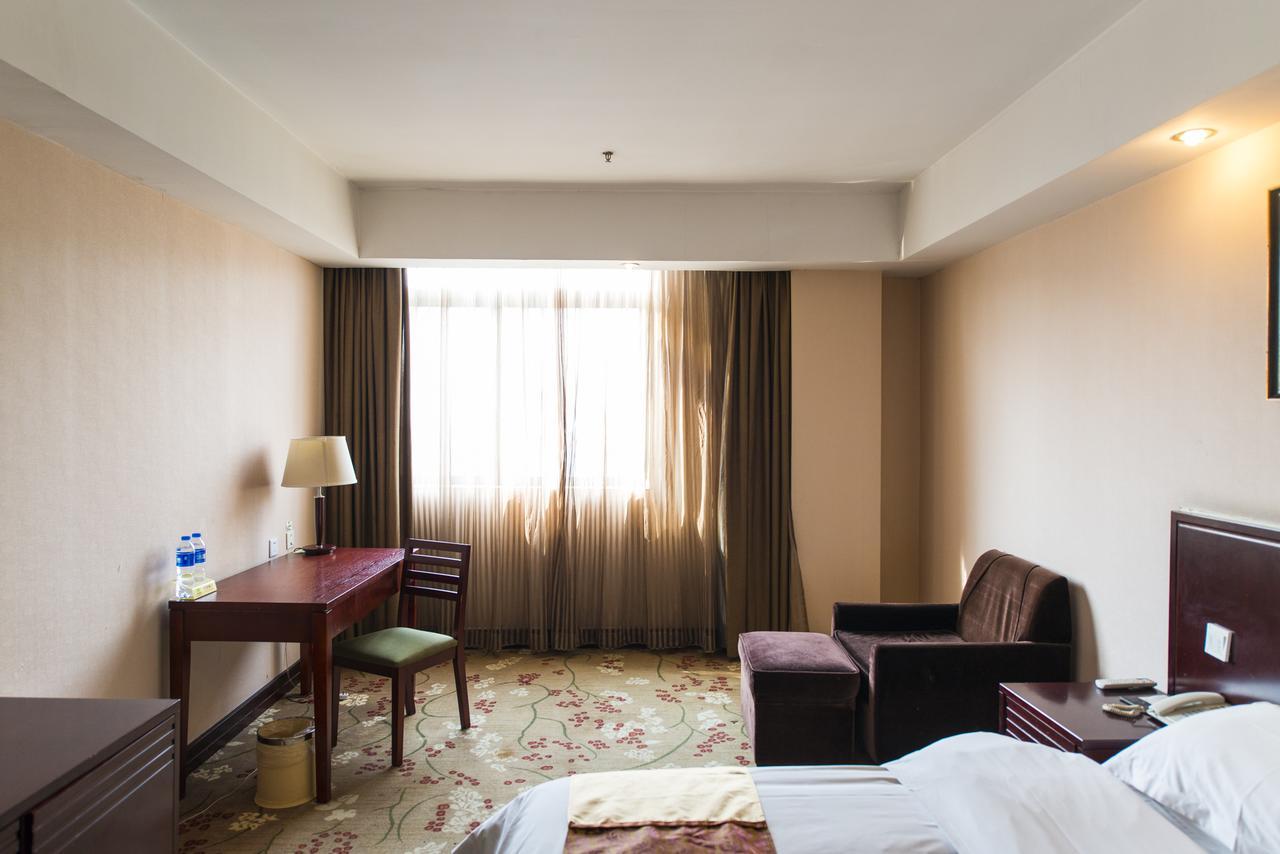 Vienna 3 Best Hotel Shanghai Expo Sanlin Zewnętrze zdjęcie