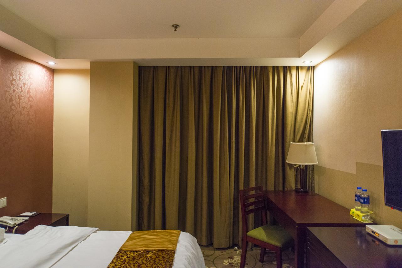 Vienna 3 Best Hotel Shanghai Expo Sanlin Zewnętrze zdjęcie