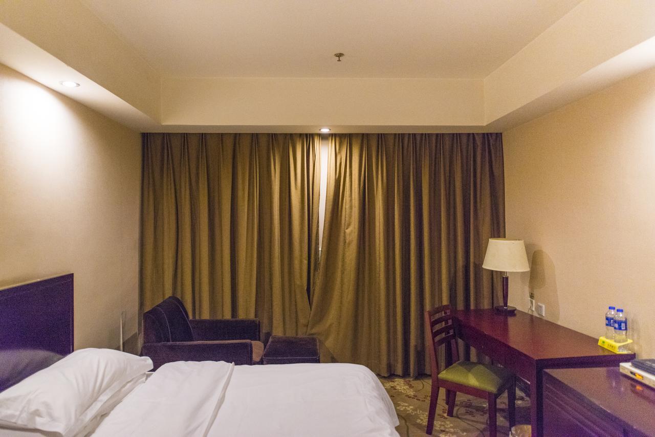 Vienna 3 Best Hotel Shanghai Expo Sanlin Zewnętrze zdjęcie