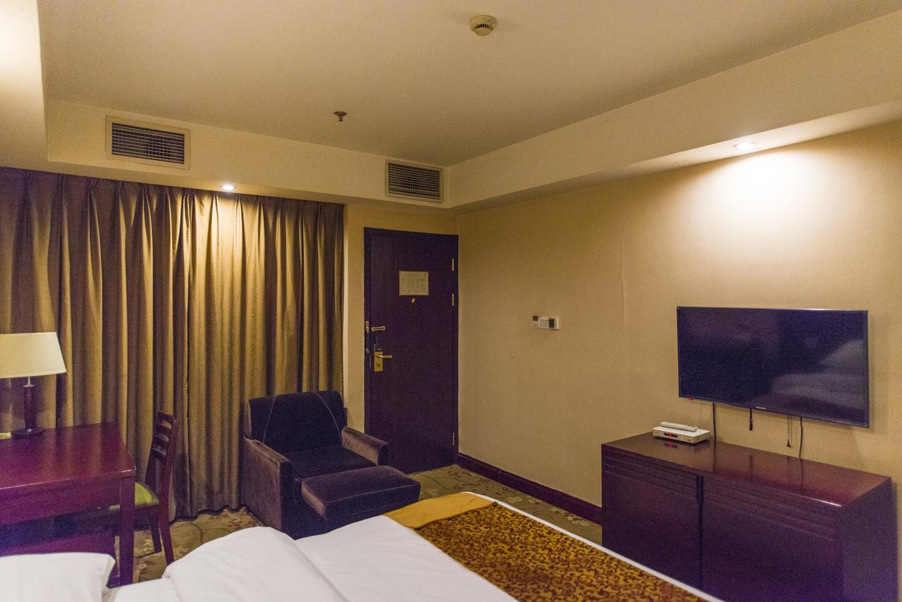 Vienna 3 Best Hotel Shanghai Expo Sanlin Zewnętrze zdjęcie