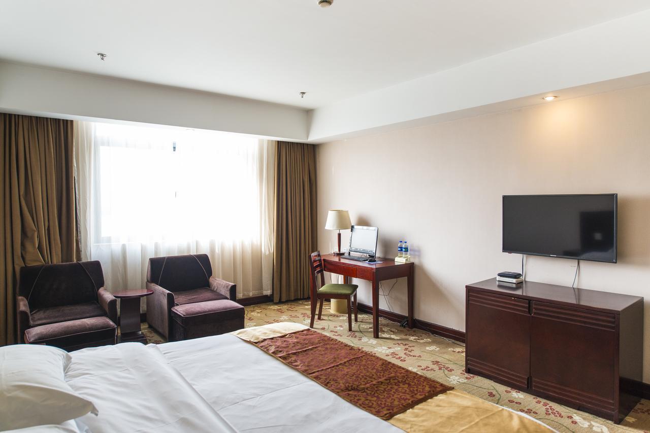 Vienna 3 Best Hotel Shanghai Expo Sanlin Zewnętrze zdjęcie