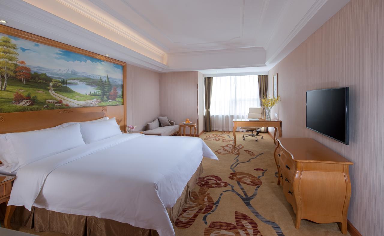 Vienna 3 Best Hotel Shanghai Expo Sanlin Zewnętrze zdjęcie